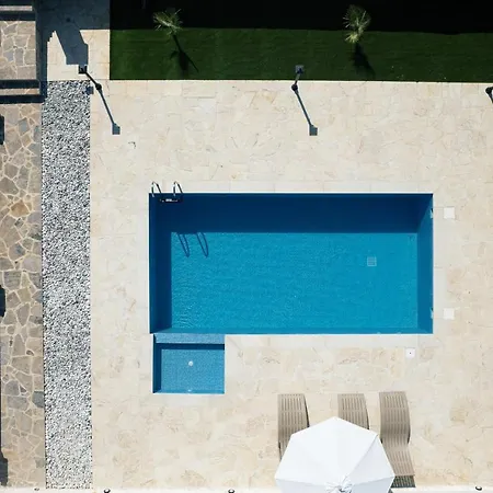 شقة Karma House Tria Monastiria