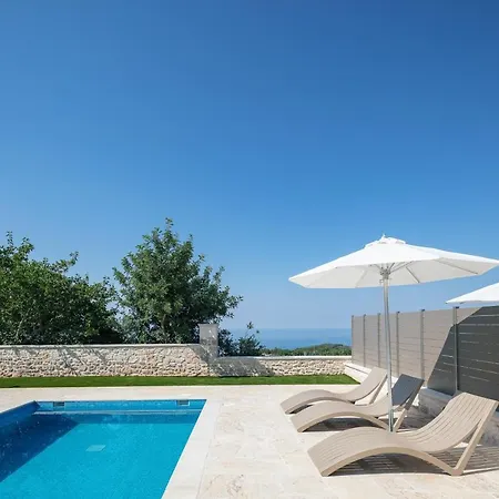 Karma House Tria Monastiria
